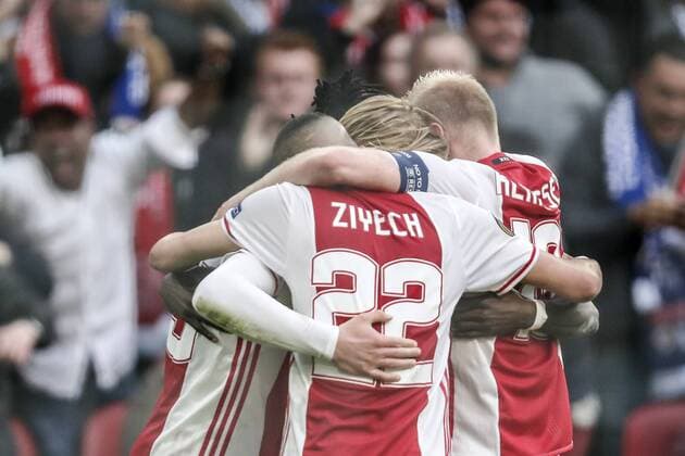 (L-R) Kasper Dolberg of Ajax, Bertrand Traore of Ajax, Hakim Ziyech of Ajax, Davy Klaassen of Ajaxduring the UEFA Europa League semi final match between Ajax Amsterdam and Olympique Lyonnais at the Amsterdam Arena on May 03, 2017 in Amsterdam, The Netherlands Ajax v Olympique Lyon UEFA Europa League 2016 2017 xVIxxIVx 7717354