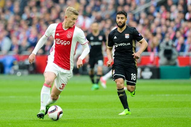 18 NABIL FEKIR (ol) - 36 Matthijs de Ligt (ajax) FOOTBALL : Ajax Amsterdam vs Lyon - Europa League - 1 2 Finale - 03 05 2017 FEP Panoramic 
