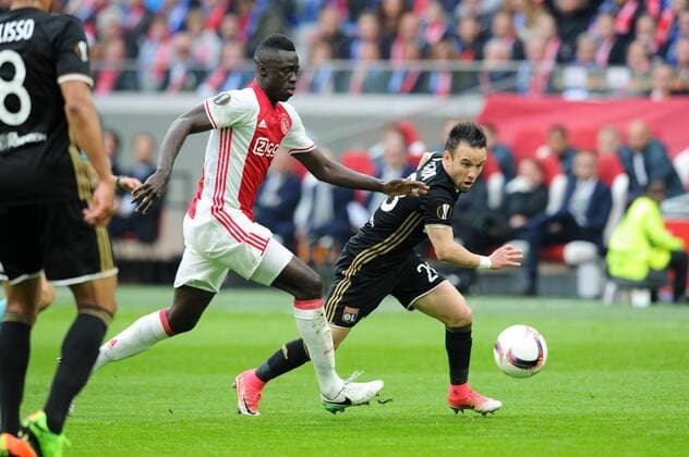 26 MATHIEU VALBUENA (ol) - 05 Davinson Sanchez (ajax) FOOTBALL : Ajax Amsterdam vs Lyon - Europa League - 1 2 Finale - 03 05 2017 FEP Panoramic 