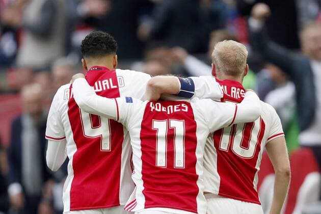 (L-R) Jairo Riedewald of Ajax, Amin Younes of Ajax, Davy Klaassen of Ajaxduring the UEFA Europa League semi final match between Ajax Amsterdam and Olympique Lyonnais at the Amsterdam Arena on May 03, 2017 in Amsterdam, The Netherlands Ajax v Olympique Lyon UEFA Europa League 2016 2017 xVIxxIVx 7717432