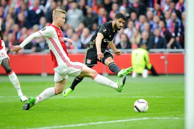 18 NABIL FEKIR (ol) - 36 Matthijs de Ligt (ajax) FOOTBALL : Ajax Amsterdam vs Lyon - Europa League - 1 2 Finale - 03 05 2017 FEP Panoramic 