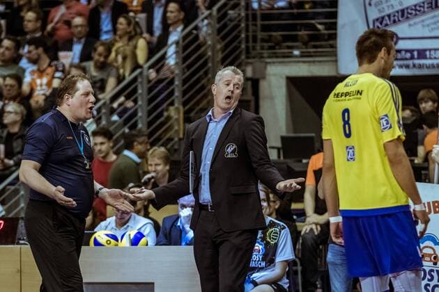Aufregung Vital Heynen (Trainer-Friedrichshafen) 03.05.2017, BR Volleys - VfB Friedrichshafen Play-Off Finale 2. Spiel Volleyball Bundesliga Saison 2016 2017
