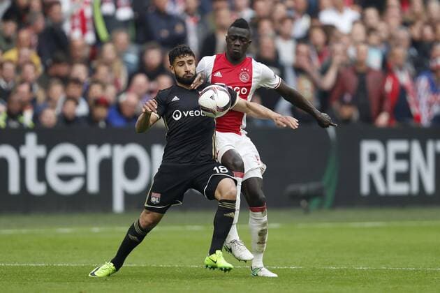 (L-R) Nabil Fekir of Olympique Lyonnais, Davinson Sanchez of Ajaxduring the UEFA Europa League semi final match between Ajax Amsterdam and Olympique Lyonnais at the Amsterdam Arena on May 03, 2017 in Amsterdam, The Netherlands Ajax v Olympique Lyon UEFA Europa League 2016 2017 xVIxxIVx 7718088