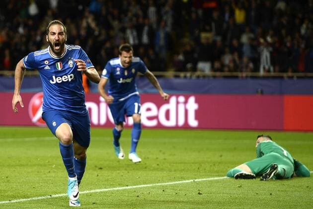 Bilder des Tages - SPORT Db Monaco (Francia) 03 05 017 - Champions League Monaco-Juventus foto Daniele Buffa Image nella foto: esultanza gol Gonzalo Higuain 
