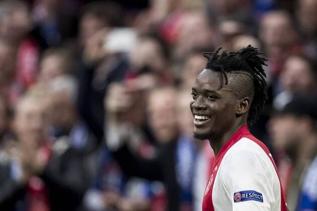 03.05.2017, Amsterdam Arena, Amsterdam, NED, UEFA EL, Ajax Amsterdam vs Olympique Lyon, Halbfinale, Hinspiel, im Bild Bertrand Traore of Ajax Amsterdam has scored 4-1 Bertrand Traore of Ajax Amsterdam has scored 4-1 during the UEFA Europa League semi final, 1st leg match between Ajax Amsterdam and Olympique Lyon at the Amsterdam Arena in Amsterdam, Netherlands on 2017 05 03. Amsterdam EP_fil