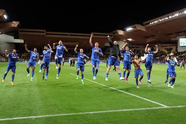 May 3, 2017 - Monaco, Monaco - Players of Juventus celebrate victory at the end of the UEFA Champions League semi final football match, 1st leg, between AS Monaco and Juventus FC on May 3rd, 2017 at Louis II Stadium in Monaco. Football - UEFA Champions League - AS Monaco vs Juventus FC  - ZUMAb169 20170503_zaa_b169_010 Copyright: xManuelxBlondeau Aop.Pressx