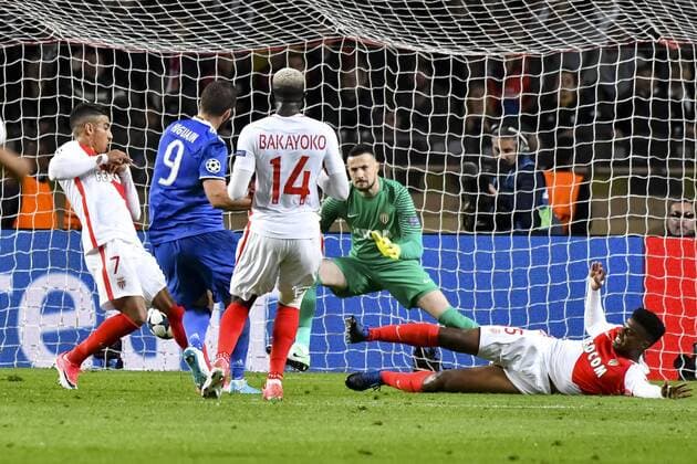 But de GONZALO GERARDO HIGUAIN (Juventus de Turin) FOOTBALL : AS Monaco vs Juventus de Turin - Ligue des champions - 1 2 finale - 03 05 2017 NorbertScanella Panoramic 