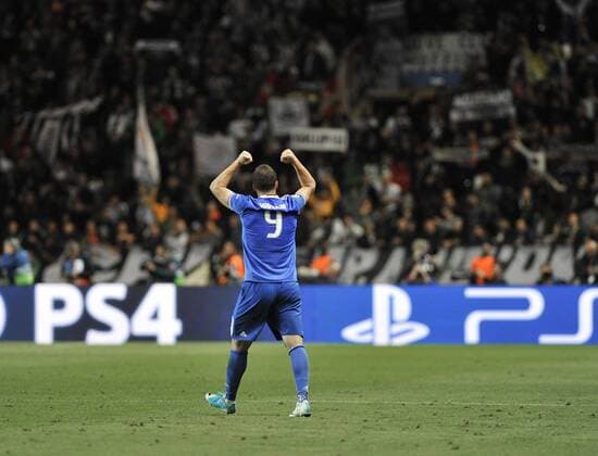 03.05.2017, Louis II, Monte Carlo, MCO, UEFA CL, AS Monaco vs Juventus Turin, Halbfinale, Hinspiel, im Bild Gonzalo Higuain of Juventus celebrates scoring their second goal Gonzalo Higuain of Juventus celebrates scoring their second goal during the UEFA Champions League semi final,1st leg match between AS Monaco and Juventus Turin at the Louis II in Monte Carlo, Monaco on 2017 05 03. Monte Carlo EP_fil