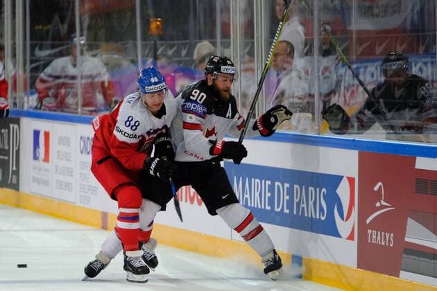 May 5, 2017 - Paris, France - The forward of the Canadian team O REILLY RYAN during the match against Czech Republic for the IIHF 2017 World Ice hockey Eishockey Championship, at the AccorHotels Arena in Paris France.Canada beats Czech Republic 3-1 2017 IIHF Ice Hockey World Championship WM Weltmeisterschaft - Canada Wins 3-1 - ZUMAp119 20170505_zaf_p119_040 Copyright: xPierrexSteveninx