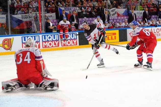 May 5, 2017 - Paris, France - The forward of the Canadian team SCHEIFELE MARK during the match against Czech Republic for the IIHF 2017 World Ice hockey Eishockey Championship, at the AccorHotels Arena in Paris France.Canada beats Czech Republic 3-1 2017 IIHF Ice Hockey World Championship WM Weltmeisterschaft - Canada Wins 3-1 - ZUMAp119 20170505_zaf_p119_045 Copyright: xPierrexSteveninx