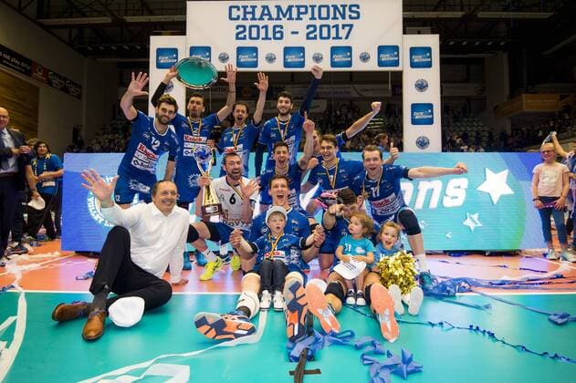 Roeselare s players celebrate after winning after winning the Belgian volleyball competition, Friday 05 May 2017 in Roeselare. Knack Roeselare defeated Noliko Maaseik in the 4th match in a best-of-5 in the Play Offs of the Belgian volleyball competition. JASPERxJACOBS  x05092642x