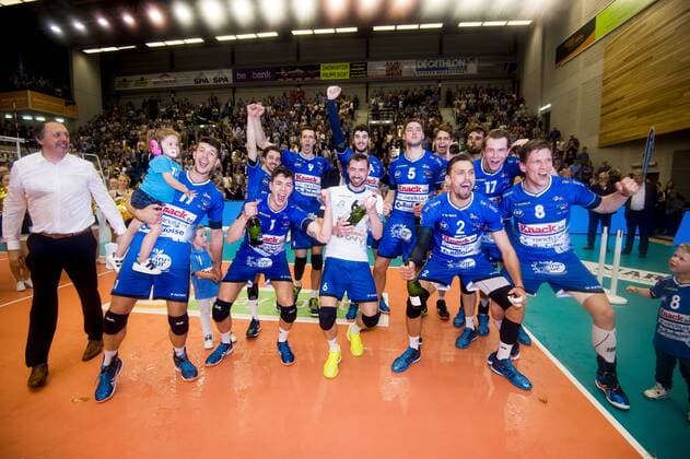 Roeselare s players celebrate after winning after winning the Belgian volleyball competition, Friday 05 May 2017 in Roeselare. Knack Roeselare defeated Noliko Maaseik in the 4th match in a best-of-5 in the Play Offs of the Belgian volleyball competition. JASPERxJACOBS  x05092654x