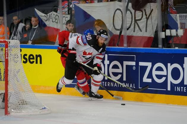 May 6, 2017 - Paris, France - The forward of the Canadian team O REILLY RYAN during the match against Czech Republic for the IIHF 2017 World Ice hockey Eishockey Championship, at the AccorHotels Arena in Paris France.Canada beats Czech Republic 3-1 2017 IIHF Ice Hockey World Championship WM Weltmeisterschaft - Canada Wins 3-1 - ZUMAp119 20170506_zaf_p119_002 Copyright: xPierrexSteveninx