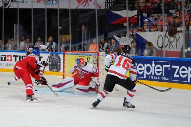 May 6, 2017 - Paris, France - The goalkeeper of the Czech Republic team MRAZEK PETR during the match against Canada for the IIHF 2017 World Ice hockey Eishockey Championship, at the AccorHotels Arena in Paris France.Canada beats Czech Republic 3-1 2017 IIHF Ice Hockey World Championship WM Weltmeisterschaft - Canada Wins 3-1 - ZUMAp119 20170506_zaf_p119_004 Copyright: xPierrexSteveninx