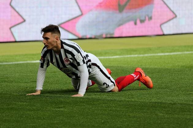 06.05.2017 ,Deutschland, Frankfurt am Main, Commerzbank Arena., Fussball Fußball GER 1.BL 1. BL 2016 2017 Eintracht Frankfurt (SGE) gegen VfL Wolfsburg am Boden Varela, Guillermo (3, Eintracht Frankfurt)