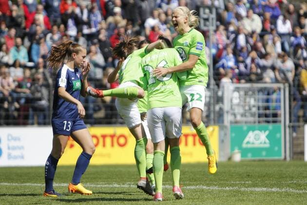 jubel, Torjubel, Torerfolg, celebrate the goal, goal, celebration, Jubel ueber das Tor, optimistisch, Action, Aktion nach Tor zum 0:1 durch Caroline Graham Hansen (Wolfsburg, 26), Fussball, Allianz Frauen Bundesliga, 1. FFC Turbine Potsdam - VfL Wolfsburg, xtgx