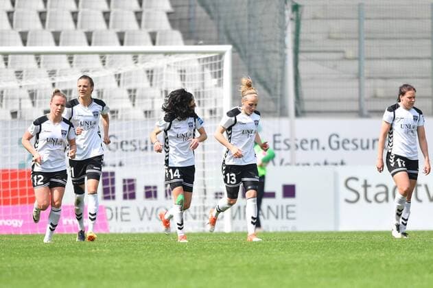 Jubel, Freuen, celebrate, happy, cheer , Goal Celebration USV Jena 1:3, Fussball, Allianz Frauen-Bundesliga, SGS Essen - USV Jena, xmkx