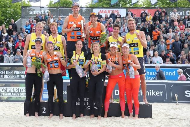 smart super cup Münster; Smart Beach Tour 2017; Laboureur, Sude, Ludwig, Walkenhorst, Borger, Kozuch, Bergmann, Harms, Brouwer, Meeuwsen, Walkenhorst, Winter +++ copyright: Joern Pollex HOCH ZWEI +++ Münster Germany xJoernxPollex HOCHxZWEIx