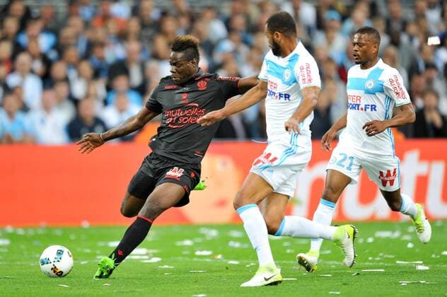 09 Mario BALOTELLI (nice) - 21 PATRICE EVRA (om) FOOTBALL : Marseille vs Nice - Ligue 1 - 07 05 2017 FEP Panoramic 