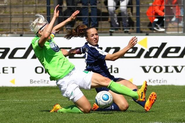 Fussball, Frauen, 1. Bundesliga, Saison 2016 17, 19. Spieltag, 1. FFC Turbine Potsdam - VfL Wolfsburg, Nilla Fischer (Nr. 4, VfL Wolfsburg), Lia Wälti (Nr. 13, 1. FFC Turbine Potsdam), 07.05.17, Copyright: xMichaelxHundtx xMatthiasxKochx