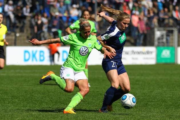 Fussball, Frauen, 1. Bundesliga, Saison 2016 17, 19. Spieltag, 1. FFC Turbine Potsdam - VfL Wolfsburg, Anna Blässe (Nr. 9, VfL Wolfsburg), Tabea Kemme (Nr. 21, 1. FFC Turbine Potsdam), 07.05.17, Copyright: xMichaelxHundtx xMatthiasxKochx