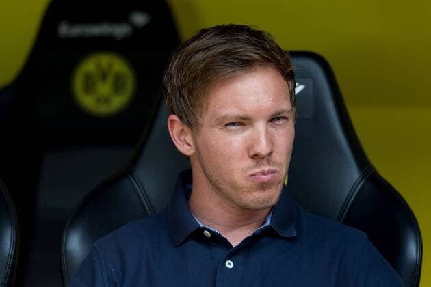 Dortmund, Germany 06.05.2017, 1. Bundesliga 32. Spieltag, BV Borussia Dortmund - TSG 1899 Hoffenheim, Trainer Julian Nagelsmann (TSG) schaut ( DeFodi001