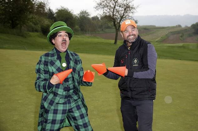 Albert de Paris als Charlie Chaplin und Sven Ottke beim Europa-Park Eagles Charity Golfcup 2017 auf dem Golfplatz des Europa-Park Golfclubs Breisgau e.V. in Herbolzheim-Tutschfelden. Rust, 08.05.2017 Foto:xS.xGabschx xFuturexImage