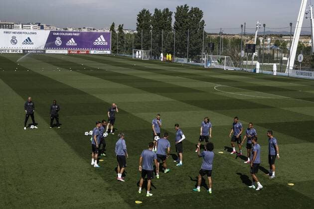 Real Madrid players attend the team s training session in Madrid, Spain, on 09 May 2017. Real Madrid will face Atletico de Madrid in the Champions League semi finals on 10 May 2017. Real Madrid training session !ACHTUNG: NUR REDAKTIONELLE NUTZUNG!  Copyright: xEmilioxNaranjox 20170509-636299296110142753