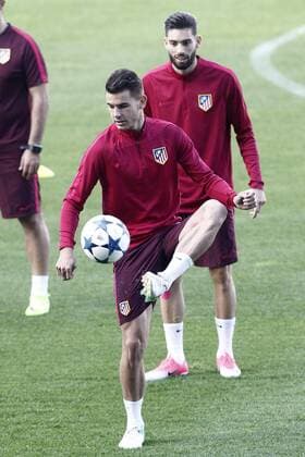 Atletico de Madrid s Lucas Hernandez (l) and Yannick Ferreira Carrasco during training session. May 9,2017.  (20170509179)