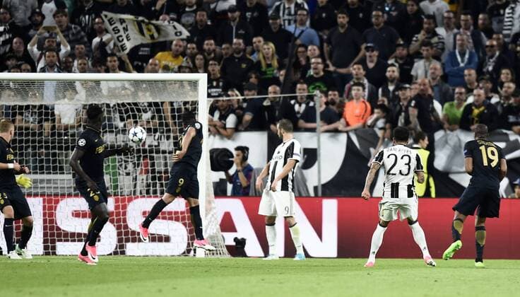 Db Torino 09 05 017 - Champions League Juventus-Monaco foto Daniele Buffa Image nella foto: gol Dani Alves 