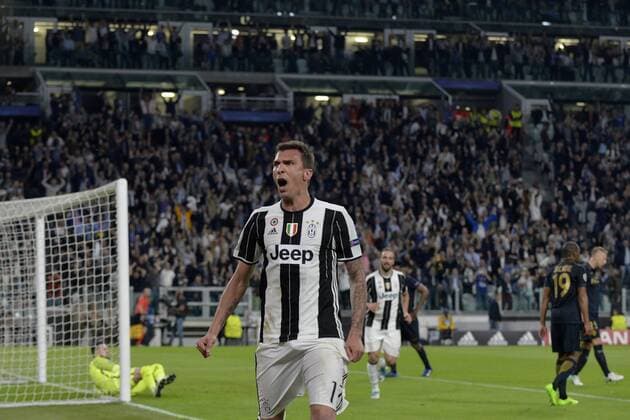 May 9th 2017, Juventus Stadium, Turin, Italy; UEFA Champions League semi-final, Juventus versus AS Monaco 2nd leg; Mario Mandzukic celebrates after scoring the 1-0 goal in the 33th minute xPierpaoloxPiciuccox  ActionPlus11877589