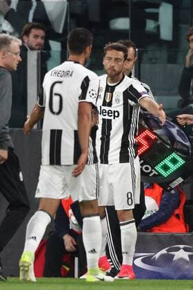 May 9, 2017 - Turin, Italy - Juventus midfielder Sami Khedira (6) substituded by Juventus midfielder Claudio Marchisio (8) during the Uefa Champions League semi final football match JUVENTUS - MONACO on 09 05 2017 at the Juventus Stadium in Turin, Italy. Juventus v AS Monaco - UEFA Champions League Semi Final: Second Leg  - ZUMAn230 20170509_zaa_n230_230 Copyright: xMatteoxBottanellix