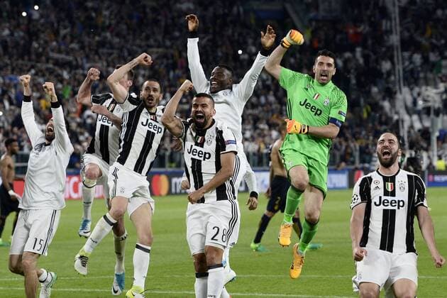 Bilder des Tages - SPORT Db Torino 09 05 017 - Champions League Juventus-Monaco foto Daniele Buffa Image nella foto: esultanza fine gara Juventus 