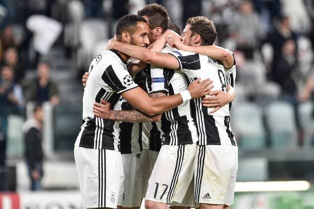 Players of Juventus celebrate the victory at the end of the UEFA Champions League Semi-Final game 2 match between Juventus and Monaco at the Juventus Stadium, Turin, Italy on 9 May 2017. Copyright: xGiuseppexMaffiax 15320086