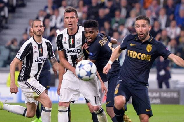 Fußball, CL, Juventus Turin - AS Monaco 19 Leonardo Bonucci (juv) - 17 Mario Mandzukic (juv) - 08 JOAO MOUTINHO (mon) - 05 JEMERSON (mon) FOOTBALL : Juventus vs Monaco - Ligue des Champions - 1 2 Finale - 09 05 2017 AnthonyBIBARD FEP Panoramic 