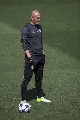 Fußball, CL, Real Madrid Training Entrenamiento del Real Madrid en Valdebebas. En la imagen, Zidane. Real Madrid practice at Valdebebas. In this picture, Zidane. xJUANxAGUADOx 