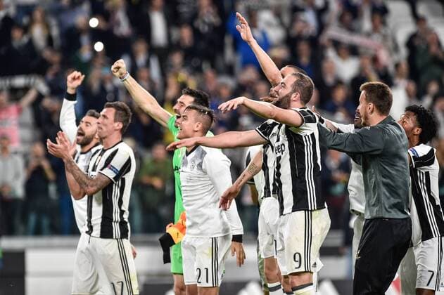 Fußball, CL, Juventus Turin - AS Monaco May 9, 2017 - Rome, Italy - Players of Juventus celebrates the victory during the UEFA Champions League Semi-Final game 2 match between Juventus and Monaco at the Juventus Stadium, Turin, Italy on 9 May 2017. Juventus - Monaco Champions League Semi-Final  - ZUMAn230 20170509_zaa_n230_299 Copyright: xGiuseppexMaffiax