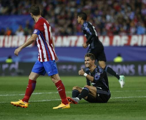 Fußball, CL, Atletico Madrid - Real Madrid Vuelta de semifinales de la Liga de Campeones entre el Atlético y el Real Madrid en el Calderón. En la imagen, Cristiano Ronaldo. Second leg of 1 2 Champions League between Atlético and Real Madrid. In this picture, Cristiano Ronaldo. xFOTOxCHEMAxREYx 