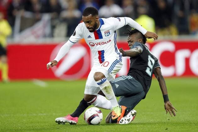 (L-R) Alexandre Lacazette of Olympique Lyonnais, Bertrand Traore of Ajaxduring the UEFA Europa League semi final match between Olympique Lyonnais and Ajax Amsterdam at Stade de Lyon, on May 11, 2017 in Lyon, The Netherlands Olympique Lyon v Ajax UEFA Europa League 2016 2017 xVIxxIVx 7769073