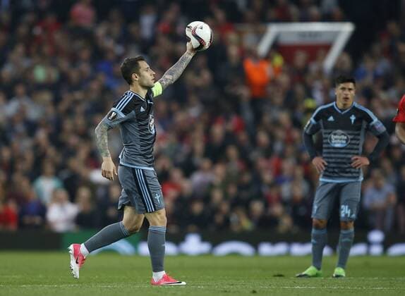 Hugo Mallo of Celta Vigo asks for a new ball after the match ball burst during the Europa League Semi Final 2nd Leg match at Old Trafford Stadium, Manchester. Picture date: May 11th 2017. Pic credit should read: Simon Bellis Sportimage EDITORIAL USE ONLY. No use with unauthorised audio, video, data, fixture lists, club league logos or live services. Online in-match use limited to 120 images, no video emulation. No use in betting, games or single club league player publications.