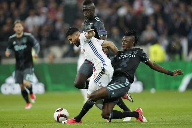 (L-R) Nabil Fekir of Olympique Lyonnais, Davinson Sanchez of Ajax, Bertrand Traore of Ajaxduring the UEFA Europa League semi final match between Olympique Lyonnais and Ajax Amsterdam at Stade de Lyon, on May 11, 2017 in Lyon, The Netherlands Olympique Lyon v Ajax UEFA Europa League 2016 2017 xVIxxIVx 7769128