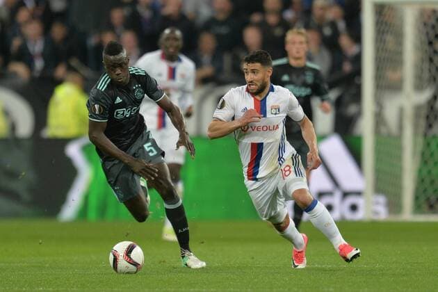 Nabil Fekir (lyon) vs Davinson Sanchez (ajax) FOOTBALL : Lyon vs Ajax - Ligue Europa - 1 2e de finale - 11 05 2017 FredericChambert Panoramic 