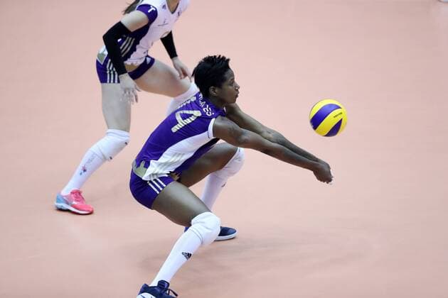 Kenia Carcaces (VOL), MAY 12, 2017 - Volleyball : 2017 FIVB Volleyball Women s Club World Championship WM Weltmeisterschaft match between Volero Zurich 3-0 Osasco Volei Clube in Kobe, Japan.  (iwpa014610)