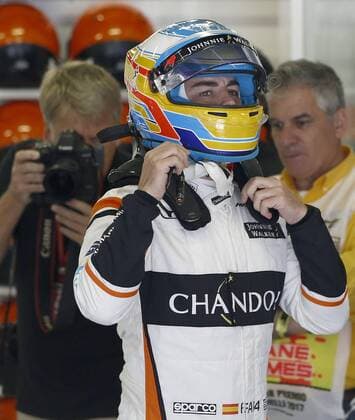 Spanish Formula One driver Fernando Alonso, McLaren Honda, prepares for the first free training session at Barcelona-Catalonia racetrack in Montmelo, Catalonia, northeastern Spain, 12 May 2017. Grand Prix of Spain will take place on 14 May 2017. FREE TRAINING SESSION !ACHTUNG: NUR REDAKTIONELLE NUTZUNG!  Copyright: xANDREUxDALMAUx 20170512-636301937569650334