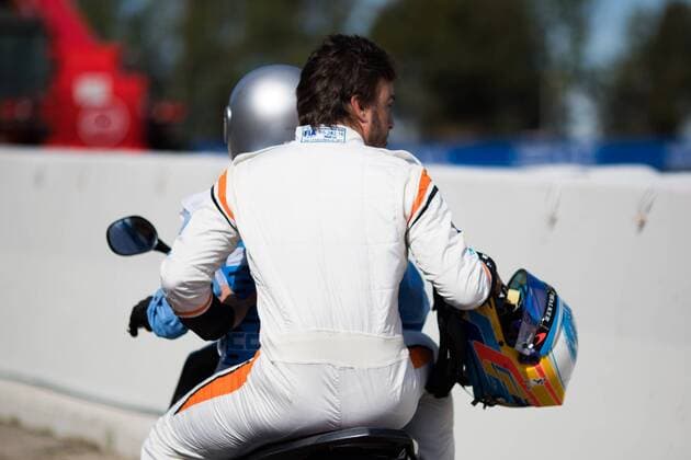 Formel 1, GP Spanien, Fernando Alonso Motorschaden May 12th 2017, Circuit de Barcelona, Catalunya, Spain; Spanish Formula One Grand Prix; Friday Practice; Fernando Alonso of Mclaren Honda out after his car broke down on the circuit xEricxAlonsox  ActionPlus11878272