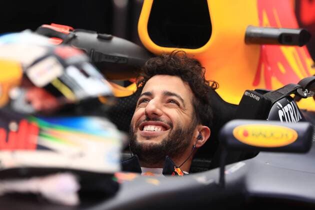 Bilder des Tages - SPORT May 13th 2017, Circuit de Barcelona, Catalunya, Spain; Spanish Formula One Grand Prix, qualifying sessions; Daniel Ricciardo - Red Bull Racing RB13 in a happy mood xLeannexBoonx  ActionPlus11878817