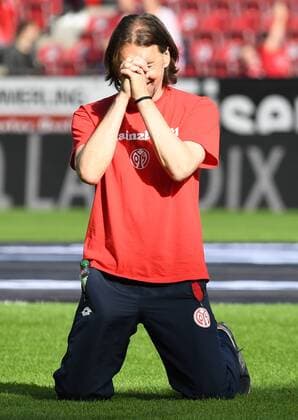 Themen der Woche - SPORT Bilder des Tages - SPORT 13.05.2017, xjhx, Fussball 1.Bundesliga, 1.FSV Mainz 05 - Eintracht Frankfurt, emspor, v.l. Trainer Martin Schmidt (FSV Mainz 05) jubeln jubelt nach Spielende. Mainz