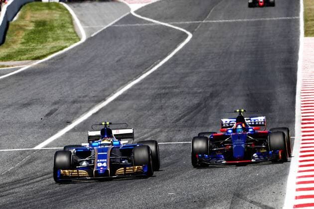 Spanish Grand Prix, Barcelona 11 - 14 May 2017 Pascal Wehrlein (GER) Sauber C36 and Carlos Sainz Jr (ESP) Scuderia Toro Rosso STR12 battle for position. 14.05.2017. 