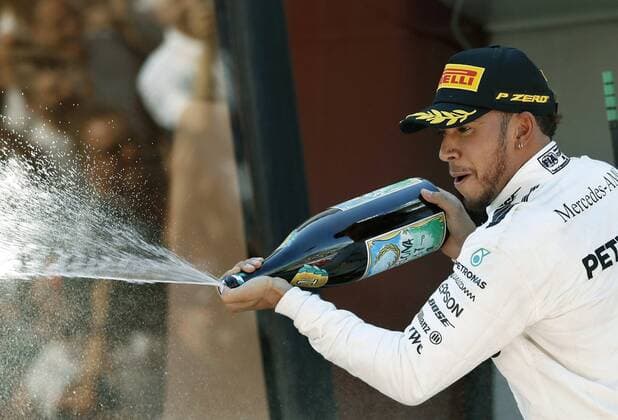 British Formula One driver Lewis Hamilton, of Mercedes, celebrates after winning the 2017 Grand Prix of Spain at Barcelona-Catalonia racetrack in Montmelo, Catalonia, northeastern Spain, 14 May 2017. GRAND PRIX OF SPAIN !ACHTUNG: NUR REDAKTIONELLE NUTZUNG!  Copyright: xAndreuxDalmaux GRA205 20170514-636303807410978323