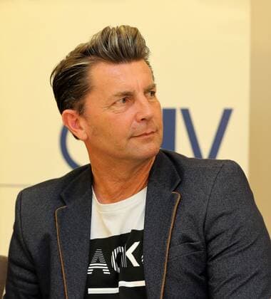 15.05.2017 Deutschland, Frankfurt am Main, Hotel Lindner Buchvorstellung - Der (Frauen)-Fussball-Versteher Ex-FFC Frankfurt-Trainer Colin Bell Bild zeigt: Colin Bell Trainer der irischen Frauennationalmannschaft
